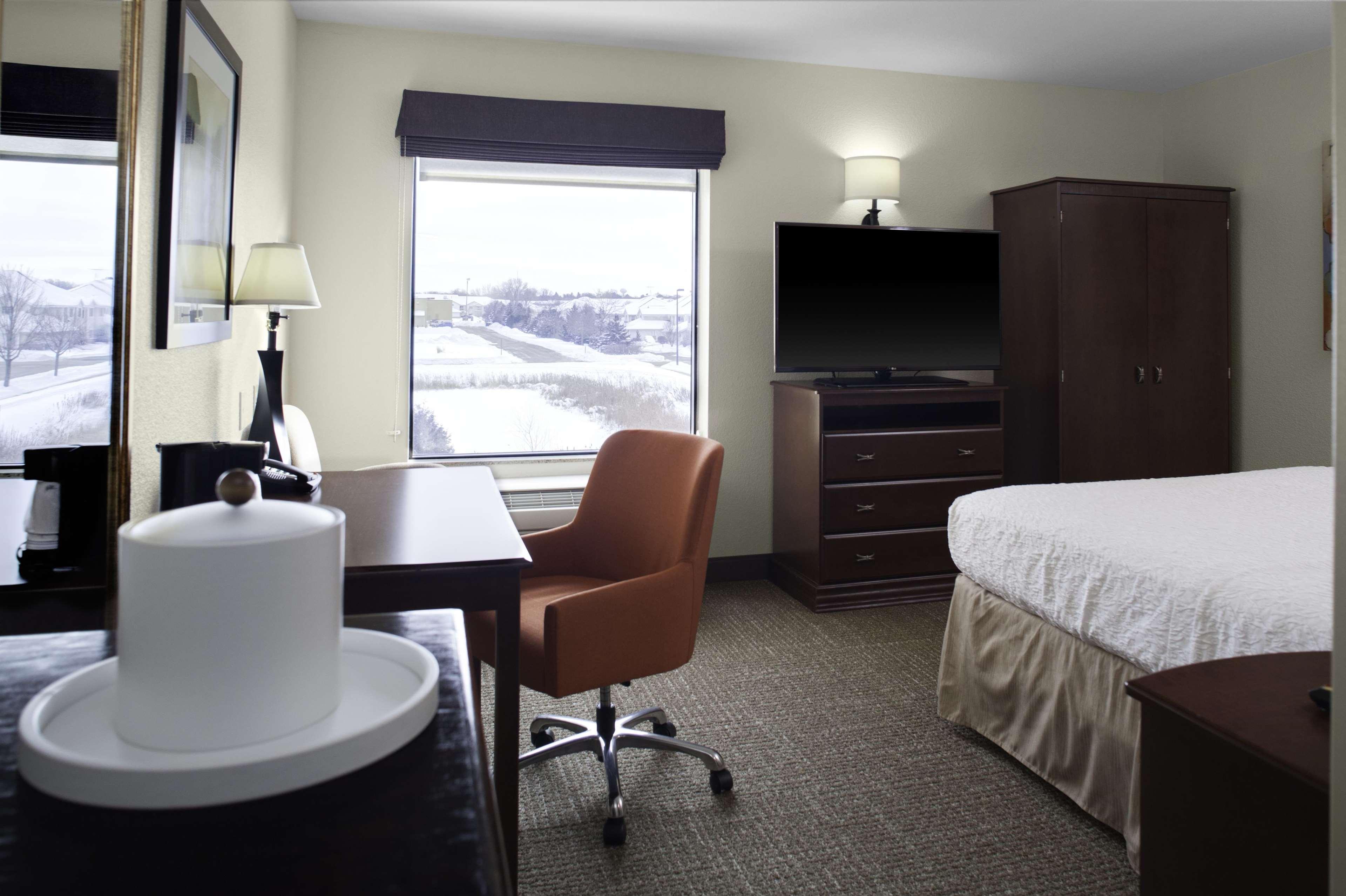 Hampton Inn Elkhorn Lake Geneva Area Ngoại thất bức ảnh