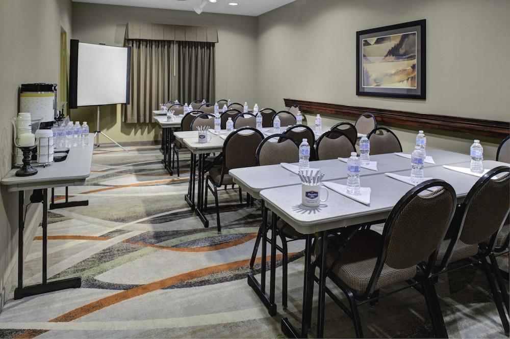 Hampton Inn Elkhorn Lake Geneva Area Ngoại thất bức ảnh
