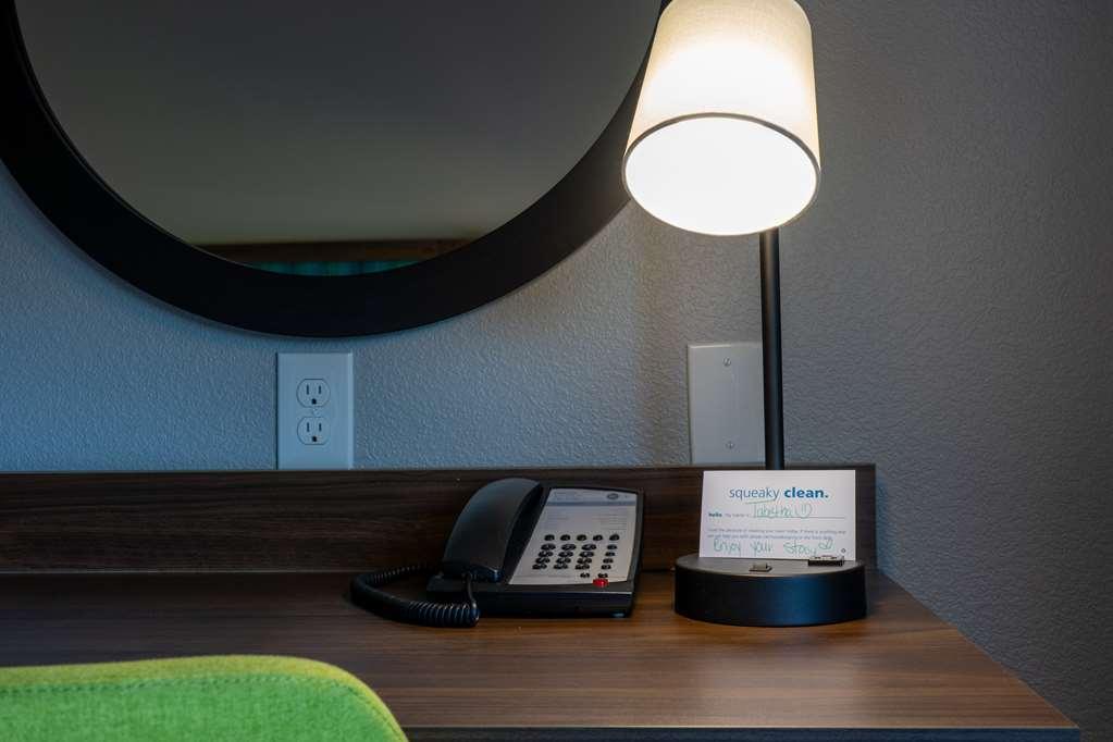 Hampton Inn Elkhorn Lake Geneva Area Phòng bức ảnh