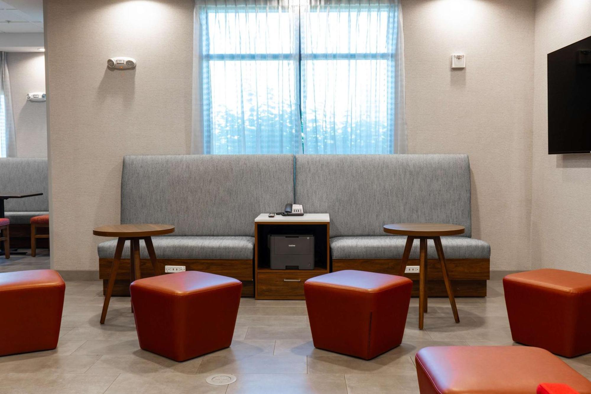 Hampton Inn Elkhorn Lake Geneva Area Ngoại thất bức ảnh