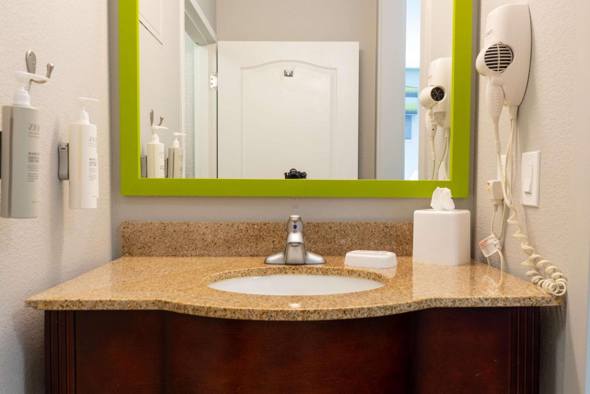 Hampton Inn Elkhorn Lake Geneva Area Ngoại thất bức ảnh