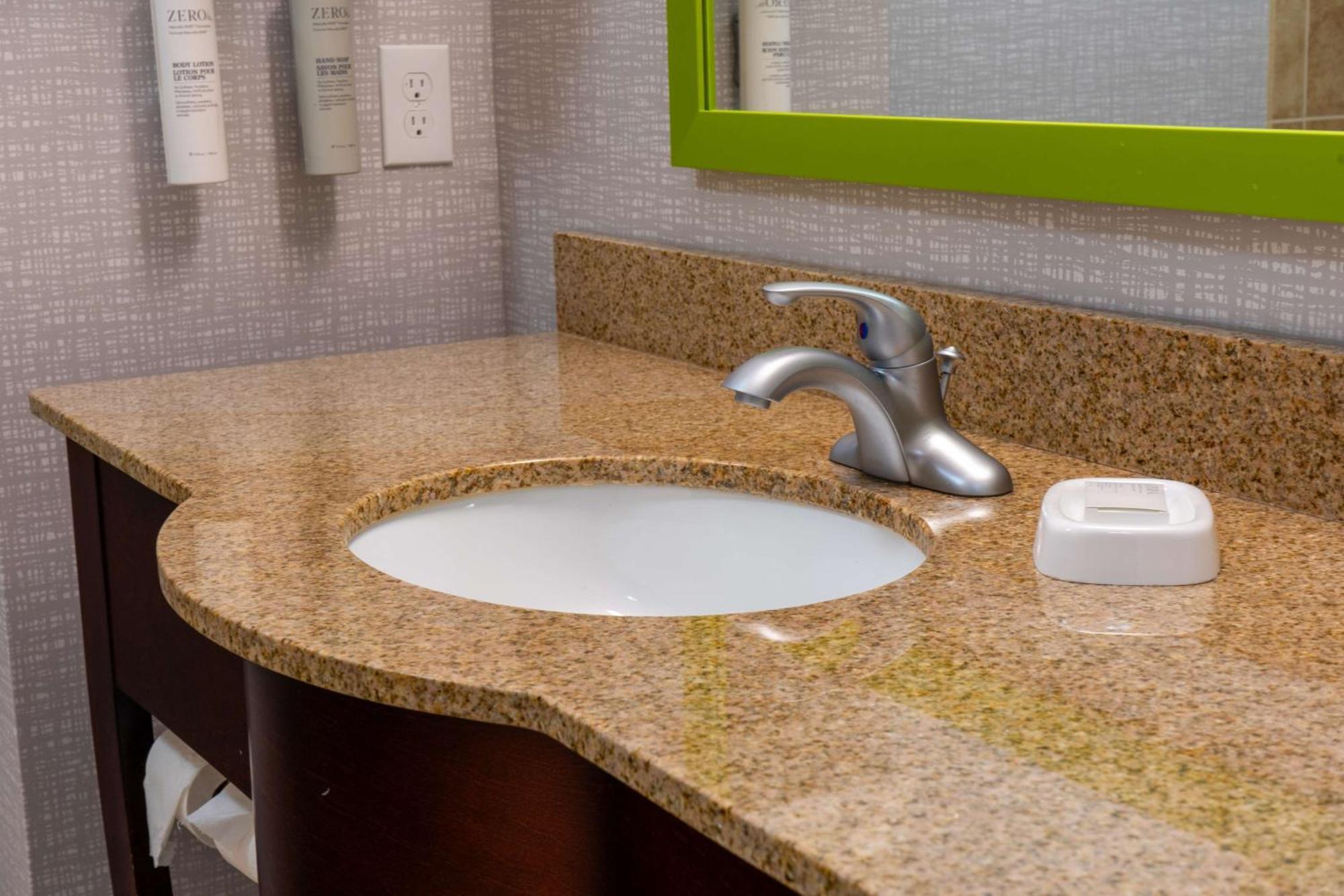Hampton Inn Elkhorn Lake Geneva Area Ngoại thất bức ảnh