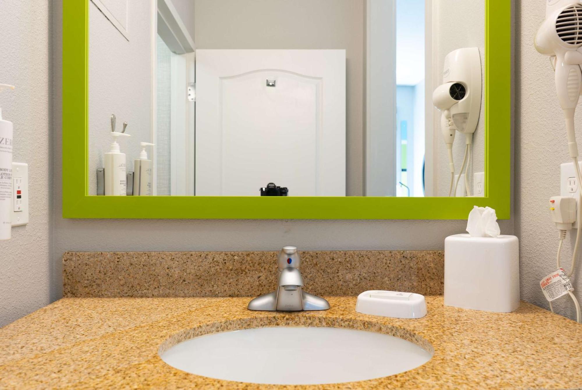 Hampton Inn Elkhorn Lake Geneva Area Ngoại thất bức ảnh