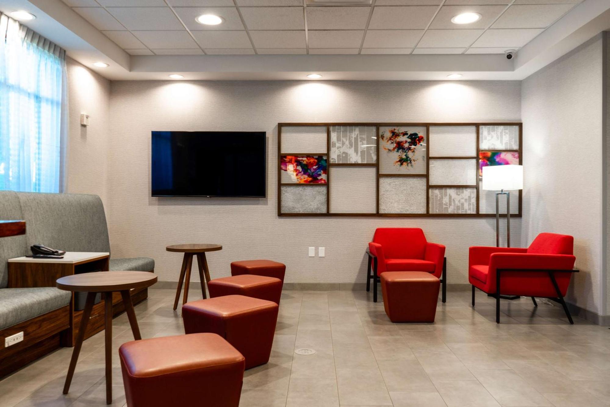 Hampton Inn Elkhorn Lake Geneva Area Ngoại thất bức ảnh